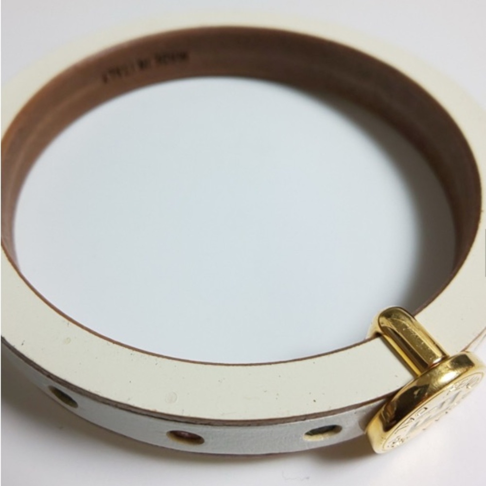 Fendi White Leather Vintage Bracelet with Gold Accent - EUC - Picture 8 of 9